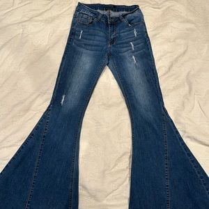 Women’s Lucky&Blessed jeans.